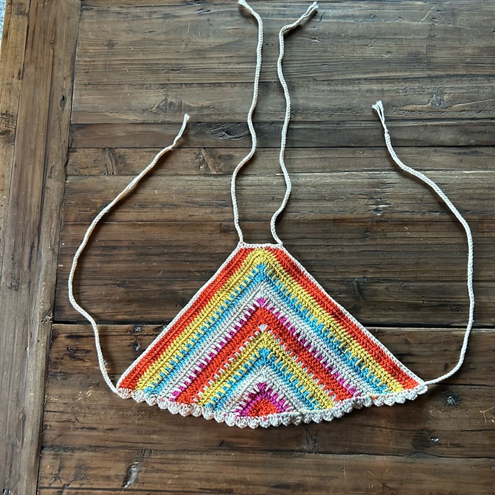 Pomcloset crochet bikini top